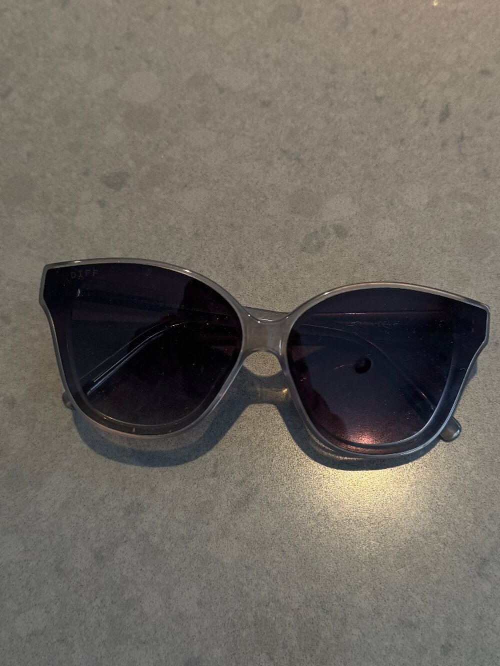 DIFF Big Cat Eye Sunglasses Grey Transluscent Piper HG-GG52